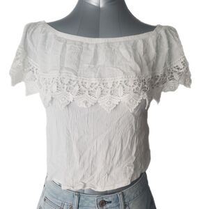 U2B White Off-Shoulder Lace Crop Top – Size S